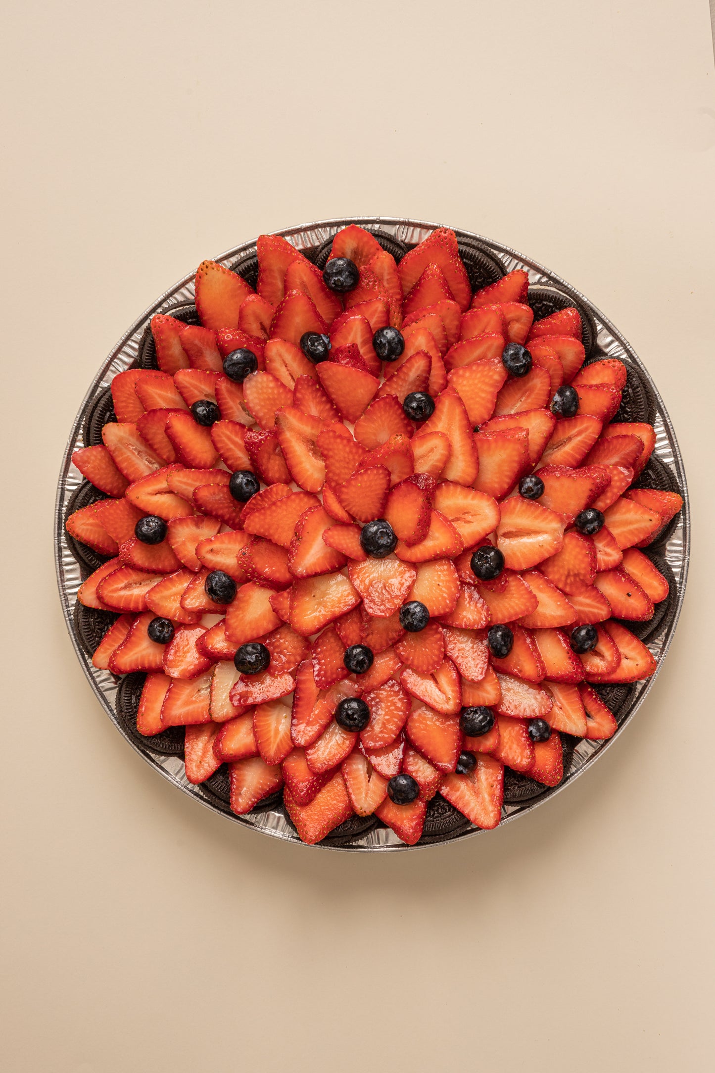 Pay de oreo con fresas