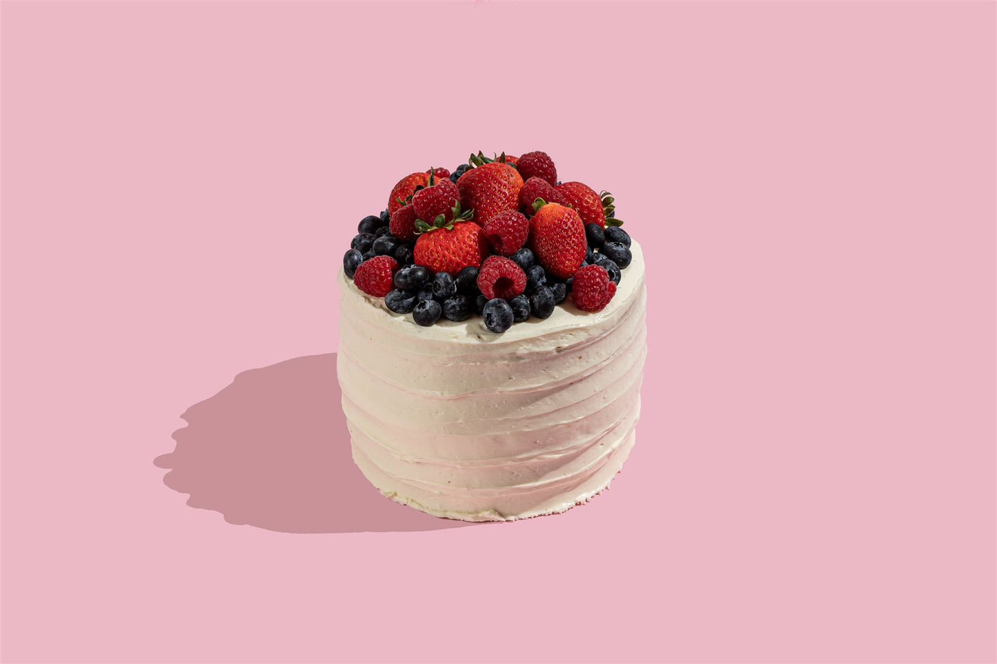 Pastel chico vanilla con berries