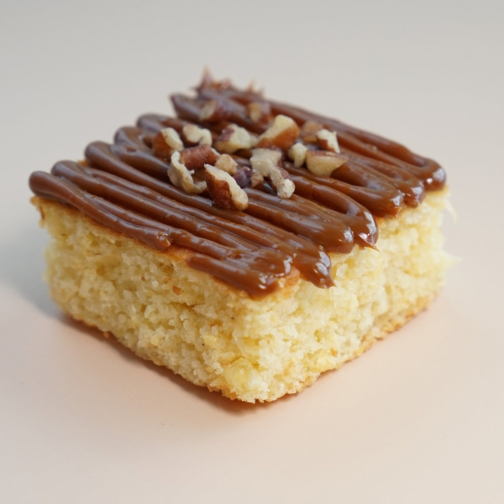 Pan de Elote con Dulce de Leche y Nuez
