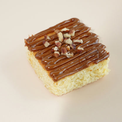 Pan de Elote con Dulce de Leche y Nuez