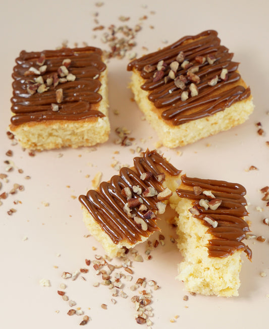 Pan de Elote con Dulce de Leche y Nuez